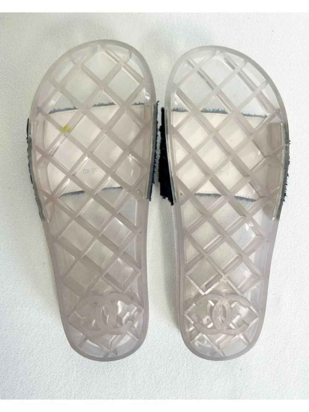 CHANEL Terry Cloth CC Jelly Slides in Navy Blue / Crisp White / Clear - Sz 40